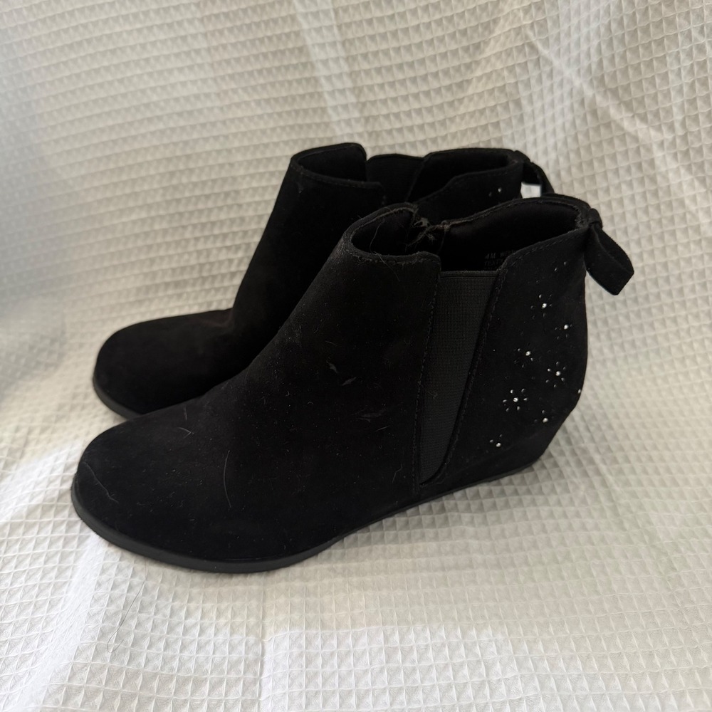 Nine West Womens Tan Faux Suede Pointed Toe V-Cut Ankle Boots Block Heel Size 8M